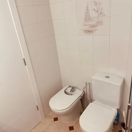 первая линия моря рядом с барселоной напротив вокзала Apartment *